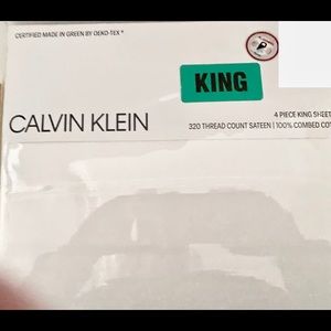 Calvin Klein King sheet set White NWT